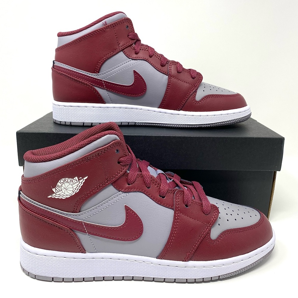 Air Jordan 1 Mid Women’s Sneakers